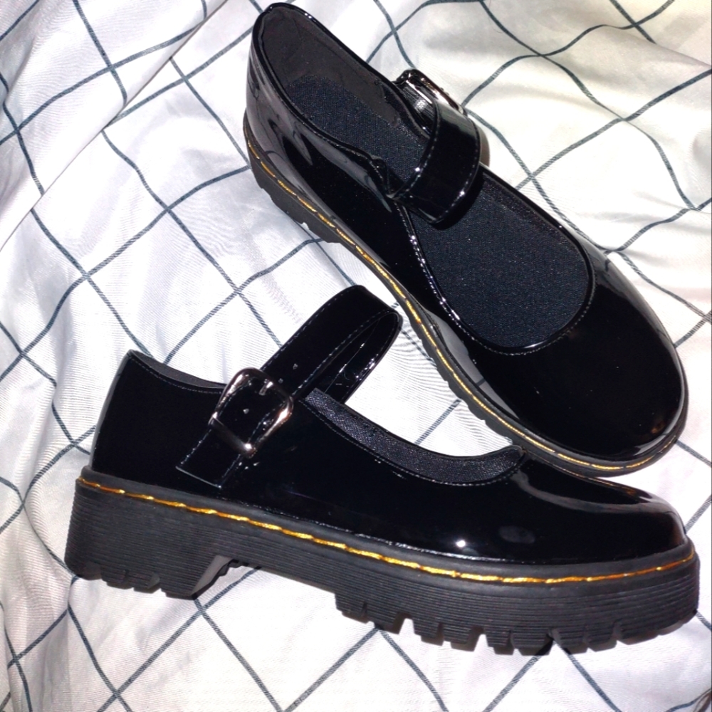 Patent leather Black MARY-JANE SHOES size woman's 6.5